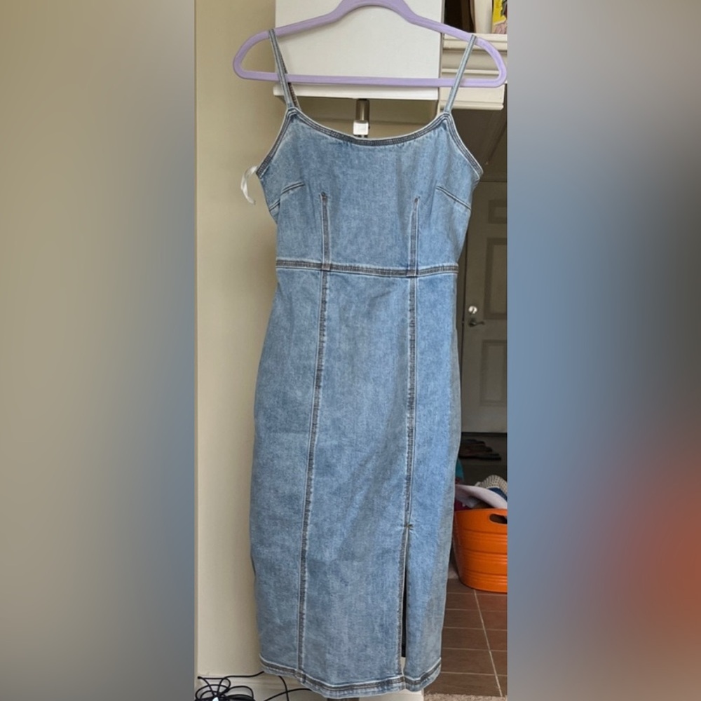 Steve Madden Women Front Slit Giselle Denim Scoop Neck Sleeveless Midi Dress